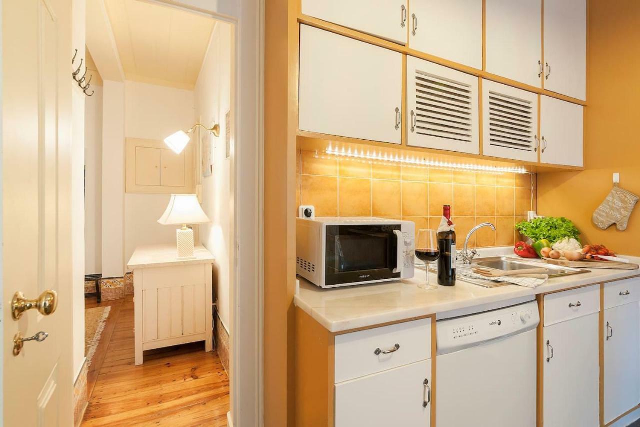 2 Bedroom Apartment With Patio Next To Avenida Da Liberdade Lissabon Exterior foto